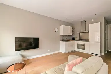56m2 apartment to rent for 2649€/month in Van Ostadestraat, Amsterdam