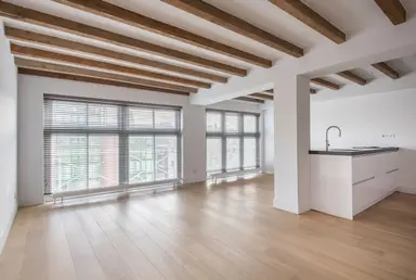 75m2 apartment to rent for 2500€/month in Nieuwezijds Voorburgwal 118C, Amsterdam