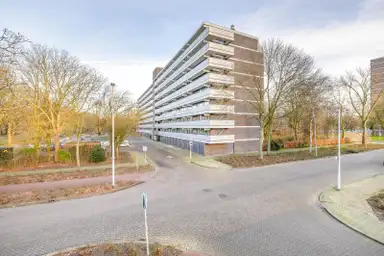 108m2 apartment to rent for 2150€/month in Curieplaats 25, Rotterdam