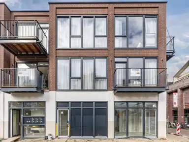 40m2 apartment te huur voor 1750€/maand in Hoofdweg, Nieuw-Vennep