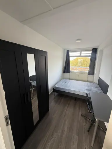 23m2 room à louer pour 900€/mois à Kerkwervesingel 263, Rotterdam