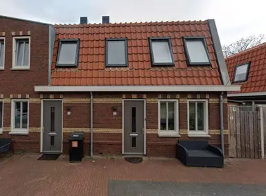 72m2 house à louer pour 917.14€/mois à Heemskerckstraat 2, Zaandam