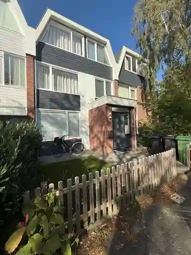 170m2 house to rent for 4950€/month in Brantwijk 35, Amstelveen