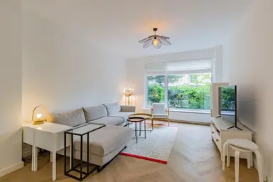 88m2 apartment à louer pour 2350€/mois à Wilhelminastraat 97, The Hague