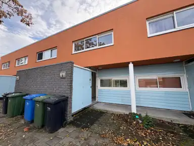 101m2 apartment à louer pour 1184.82€/mois à Pieter Klapwijkstraat 72, Rotterdam
