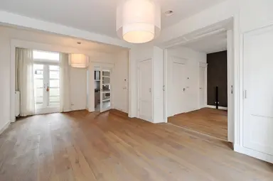 195μ² apartment προς ενοικίαση για 4500€/μήνα σε Denneweg 70A, The Hague
