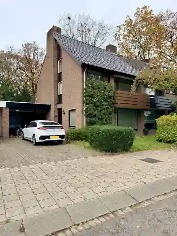 174m2 house in affitto per 2295€/mese a Ulenpas 346, Eindhoven