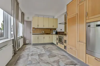 204m2 apartment to rent for 2050€/month in Hoofdstraat 57, Landgraaf