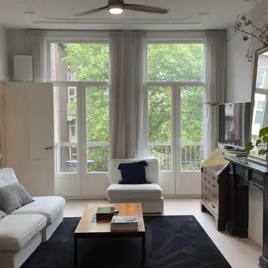 72m2 apartment à louer pour 3950€/mois à Koninginneweg, Amsterdam