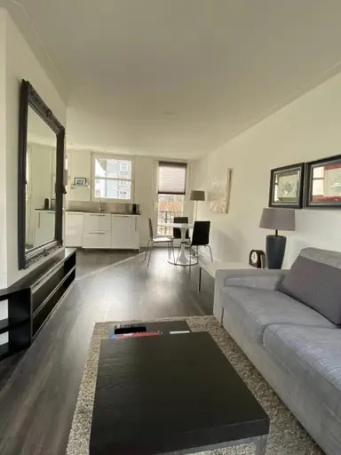 80μ² apartment προς ενοικίαση για 3600€/μήνα σε Bloemgracht, Amsterdam