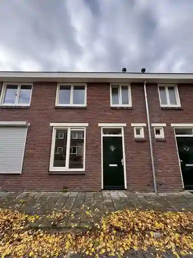 0m2 house te huur voor 666.79€/maand in Hendrik van Veldekestraat 82, Heerlen