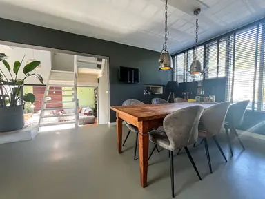 130m2 house à louer pour 2100€/mois à Groenoord 428, Alphen aan den Rijn