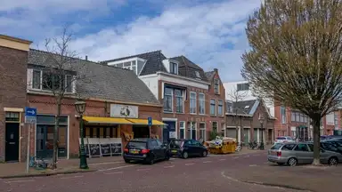 90m2 apartment te huur voor 2250€/maand in Geregracht, Leiden