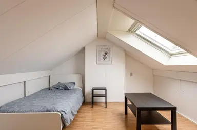 133m2 house à louer pour 1750€/mois à Wilhelminastraat, Hoek