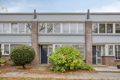132m2 house to rent for 1955€/month in Bosbessenstraat 3, Almere
