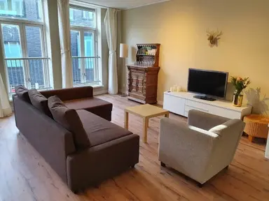 72m2 apartment à louer pour 1970€/mois à Zuiderstraat, Haarlem
