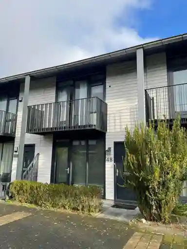 100m2 house to rent for 1800€/month in Cairostraat, Purmerend