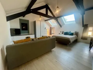 38m2 studio te huur voor 1050€/maand in Rijksweg, Berg en Terblijt