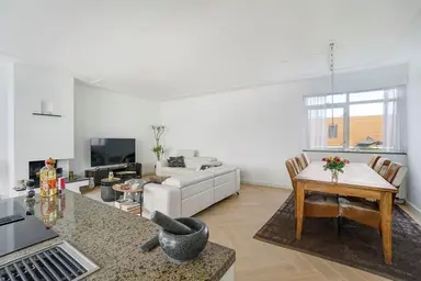 130μ² apartment προς ενοικίαση για 2750€/μήνα σε Karel Doormanweg, Leiden