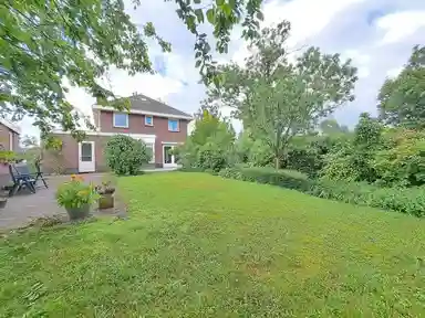 154m2 house to rent for 1495€/month in Peursumseweg, Giessenburg