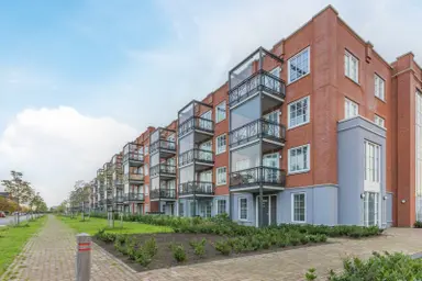 66m2 apartment to rent for 1195€/month in Parklaan 426, Waddinxveen