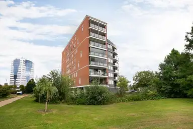 109m2 apartment to rent for 2150€/month in Lijstersingel 52, Capelle aan den IJssel