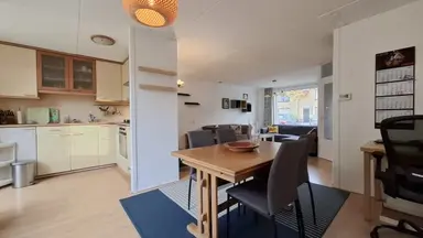 101m2 house à louer pour 1750€/mois à Aletta Jacobs-erf 342, Dordrecht