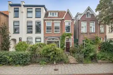 214m2 house à louer pour 2750€/mois à Amsterdamseweg 186, Arnhem
