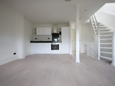 60m2 apartment à louer pour 1006€/mois à Groenteweg, The Hague