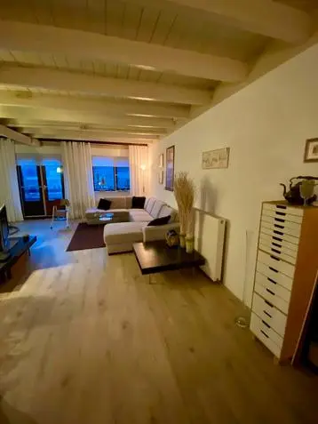 100m2 apartment to rent for 1600€/month in Prins Bernhardlaan, Alphen aan den Rijn