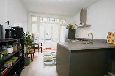 55m2 apartment à louer pour 1600€/mois à De Quackstraat, Rotterdam