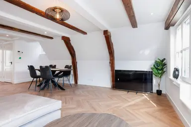 83m2 apartment te huur voor 3000€/maand in Nieuwezijds Voorburgwal 154D, Amsterdam