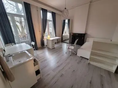 21m2 room à louer pour 925€/mois à Statensingel, Maastricht