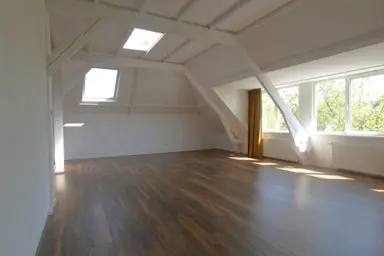 150m2 apartment to rent for 1595€/month in Westhavenkade, Vlaardingen