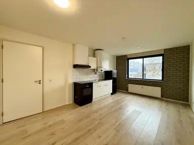 18m2 studio to rent for 786€/month in Henry Dunantweg, Alphen aan den Rijn