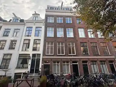 72m2 apartment to rent for 2600€/month in Kerkstraat 256-3, Amsterdam