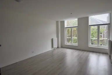 85m2 apartment to rent for 1600€/month in Schiedamsesingel 179D, Rotterdam