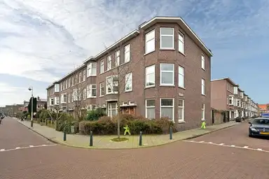 138m2 apartment to rent for 2365€/month in Van Nijenrodestraat 98, The Hague