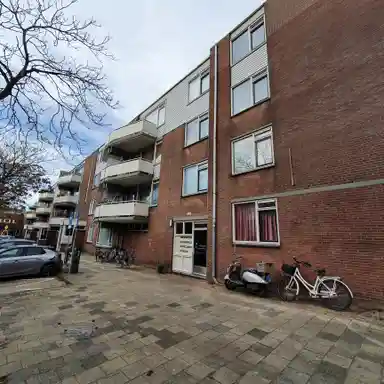82m2 apartment to rent for 1299€/month in Jaffahof 1, Rotterdam