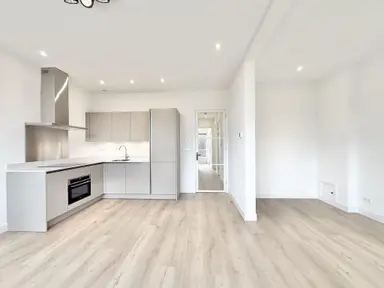 70m2 apartment to rent for 2000€/month in Henegouwerplein 60D, Rotterdam
