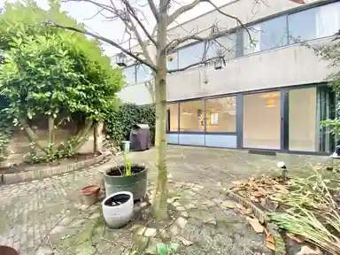 110m2 house à louer pour 2650€/mois à Boy Edgarstraat 17, Amsterdam