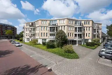 80m2 apartment to rent for 1085€/month in Strijplaan 42, Rijswijk
