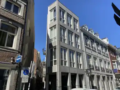 64m2 apartment te huur voor 1370€/maand in Maastrichter Pastoorstraat 41C, Maastricht