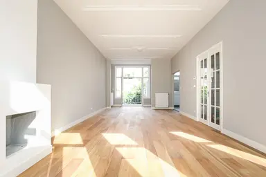 215m2 apartment te huur voor 3750€/maand in Frederik Hendriklaan 177, The Hague