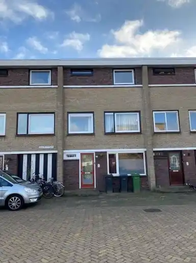 140m2 house to rent for 2400€/month in Belle van Zuylenlaan 57, Amstelveen