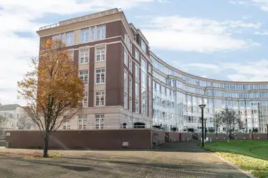 179μ² apartment προς ενοικίαση για 3995€/μήνα σε Burgemeester De Monchyplein 132, The Hague