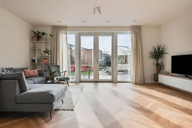 145m2 house zur Miete für 3495€/Monat in Sophie Redmondstraat 28, Rotterdam