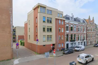 70m2 apartment à louer pour 1745€/mois à Hazepaterslaan 24, Haarlem