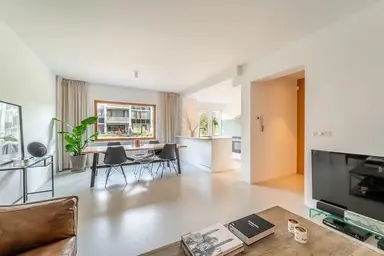 72m2 apartment à louer pour 2950€/mois à Beethovenstraat, Amsterdam