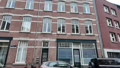 55m2 apartment te huur voor 1247€/maand in Kleine Looiersstraat, Maastricht